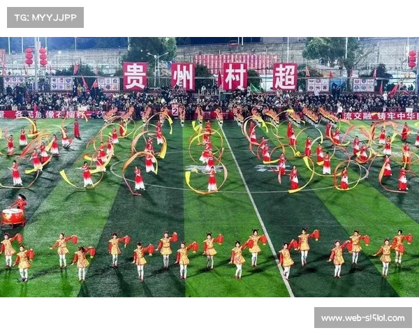 和田“村超”总决赛火热开踢，乡村足球联赛激活新疆群众体育热潮